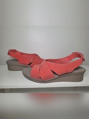 Cloudsteppers by Clarks Coral Crossover Slingback Wedge Sandals